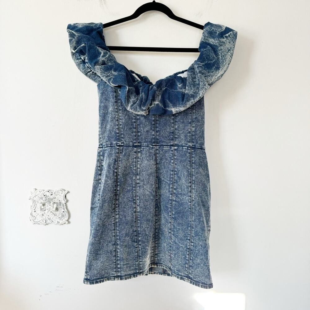 Misha Trisha Acid Wash Blue Denim Off The Shoulder Ruffle Mini Dress 10 - Picture 10 of 13